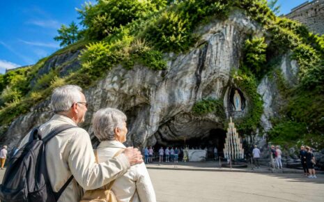 Grotte de Massabielle Lourdes